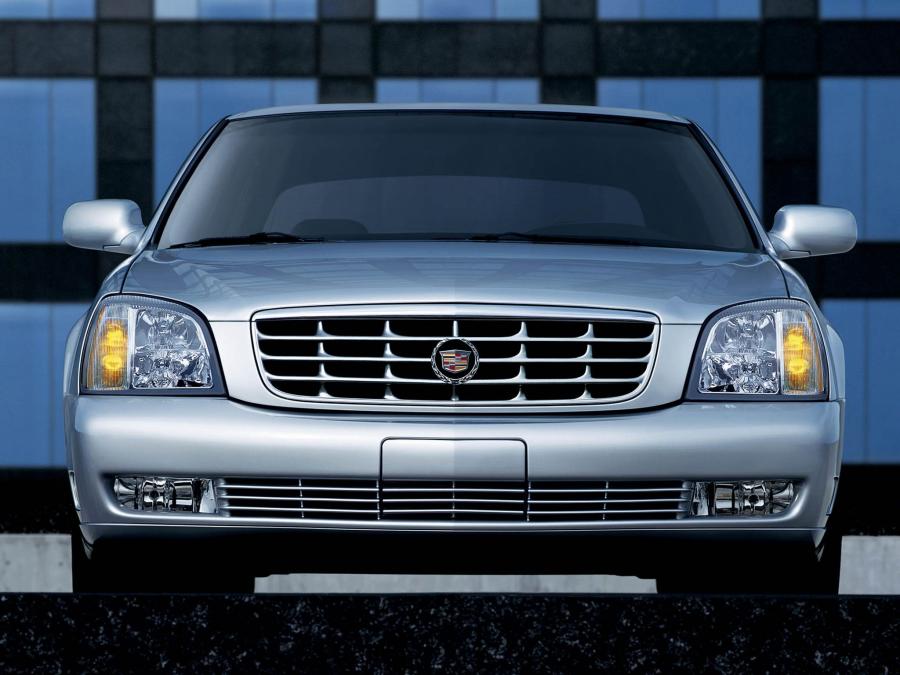  Cadillac DeVille DTS 2000 года  (фото 13 из 16)